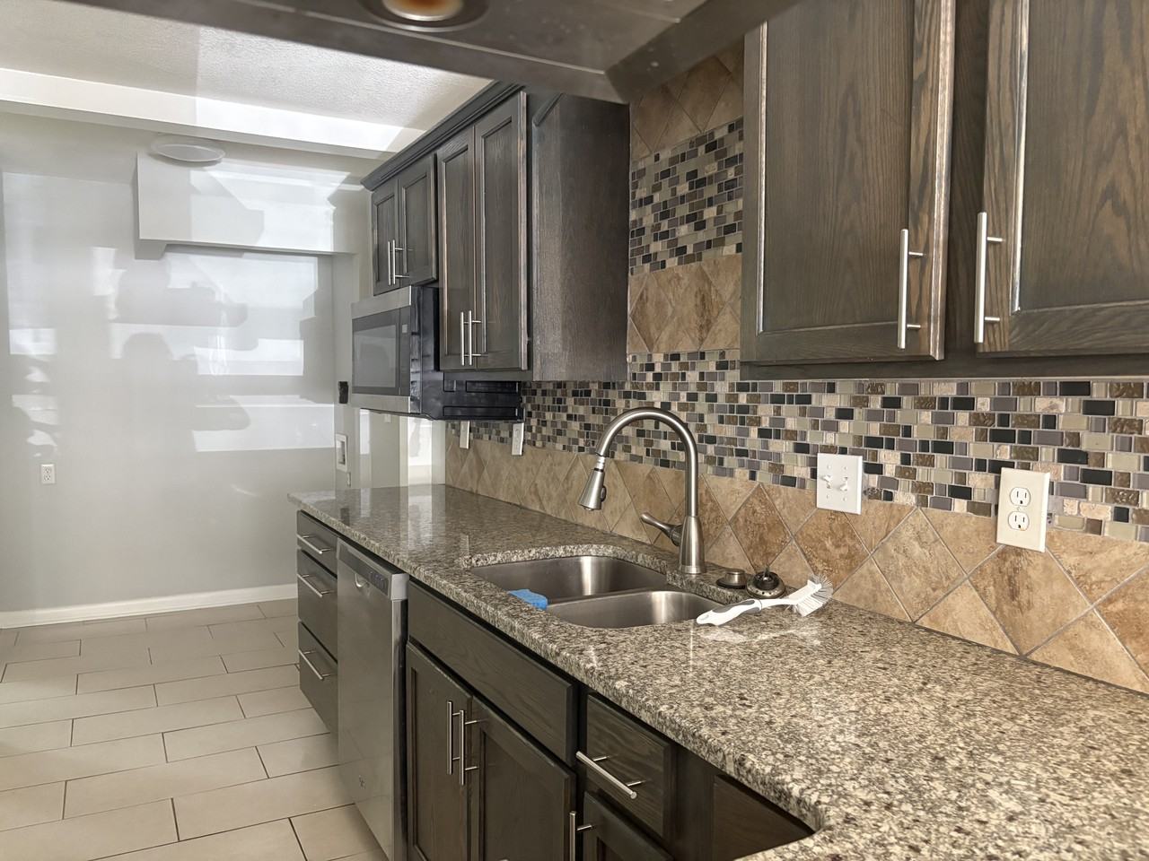 92 Bradford St #4 - Photo 7 of 16