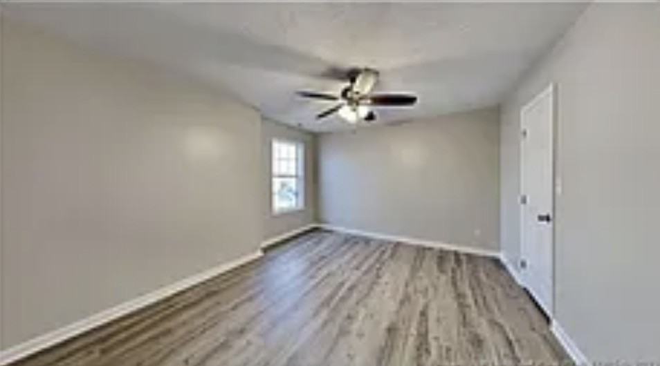 225 Waterdown Dr #11 - Photo 3 of 8