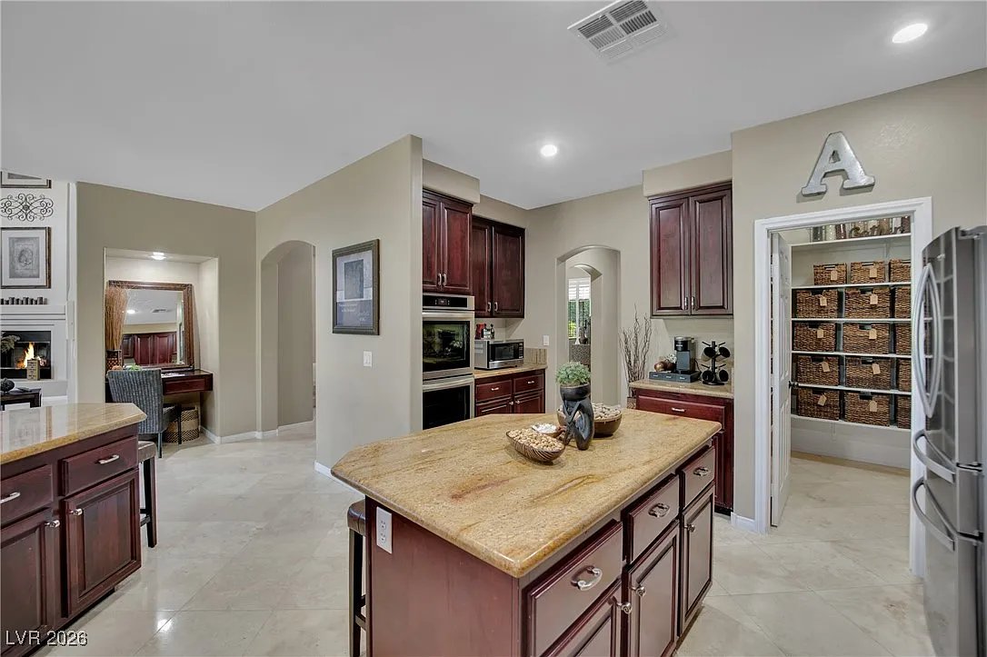 9046 Barium Rock Avenue - Photo 5 of 41