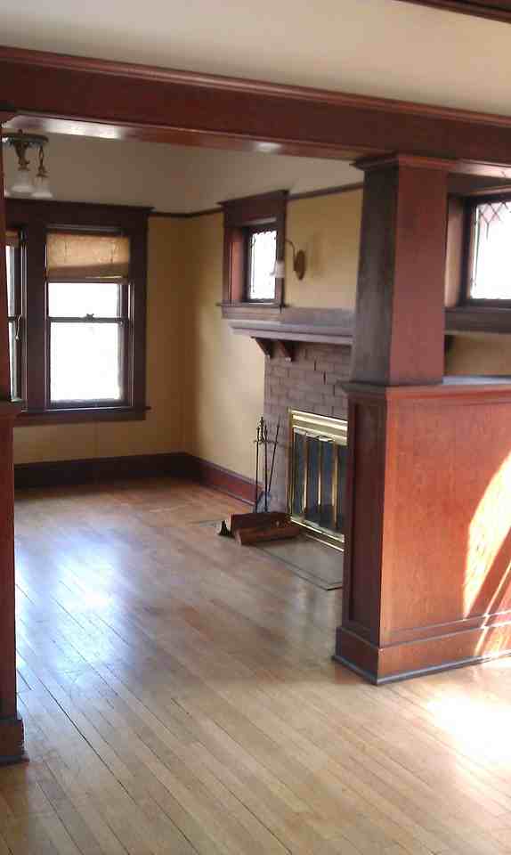 1921 Ne 13th Ave - Photo 3 of 10