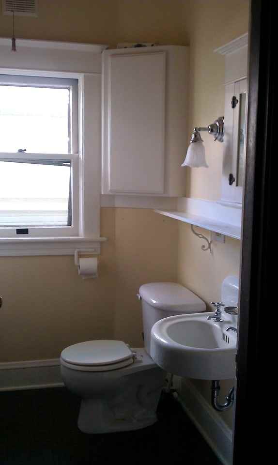 1921 Ne 13th Ave - Photo 5 of 10