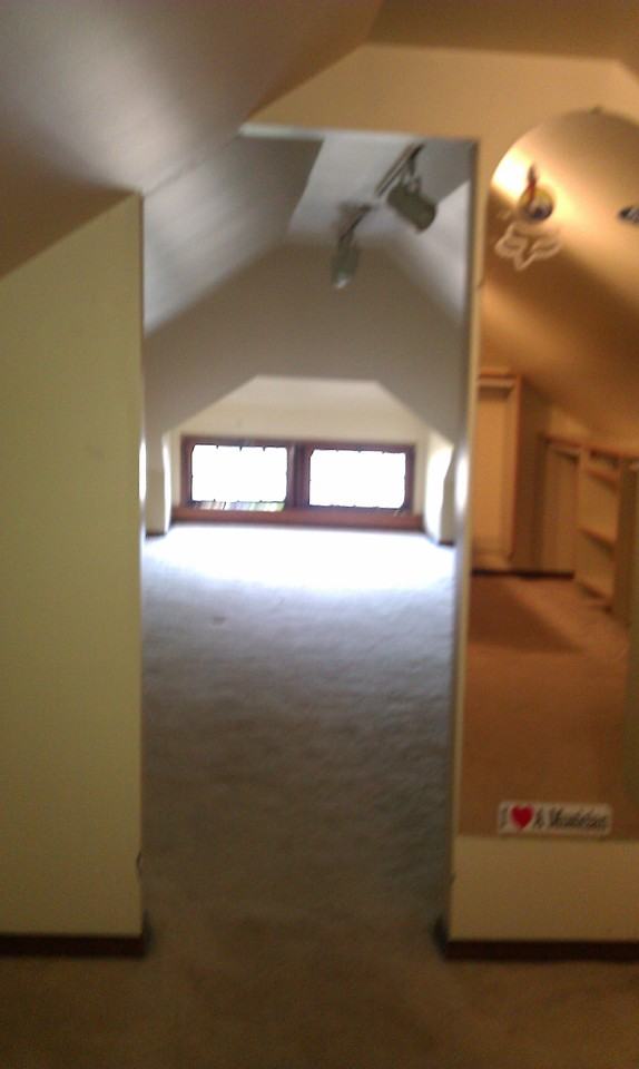 1921 Ne 13th Ave - Photo 6 of 10