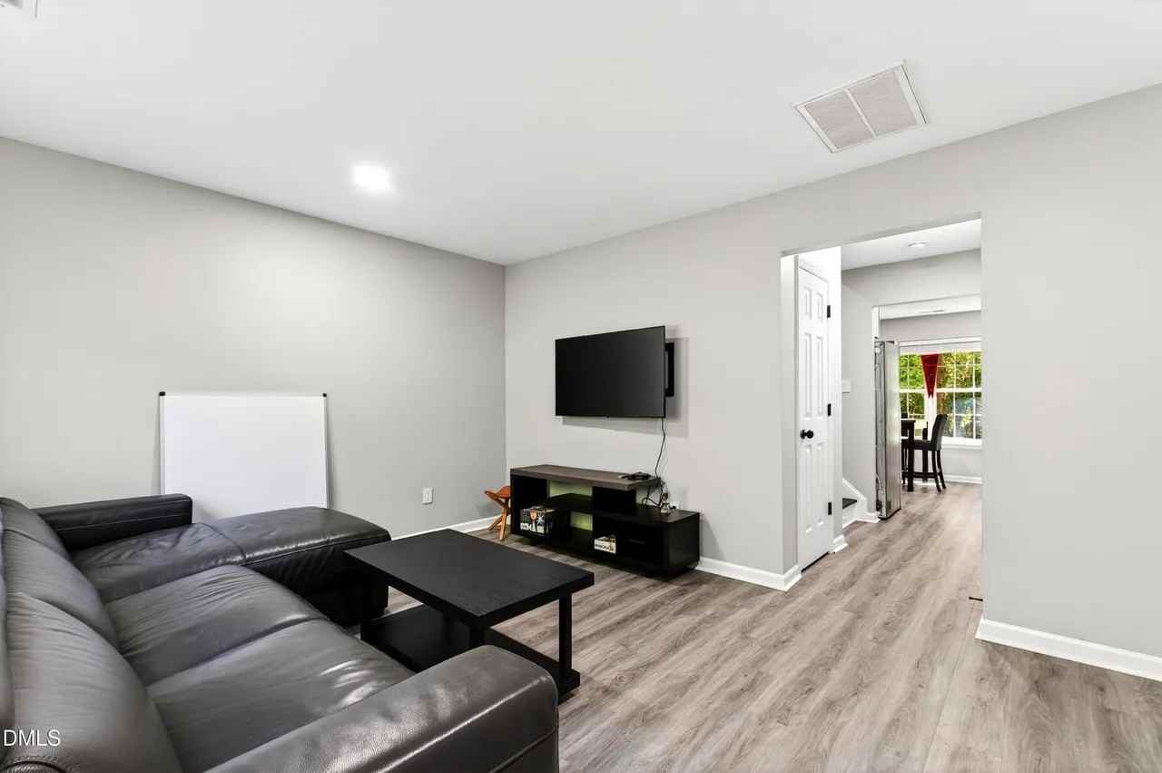 37 Red Ln - Photo 6 of 10