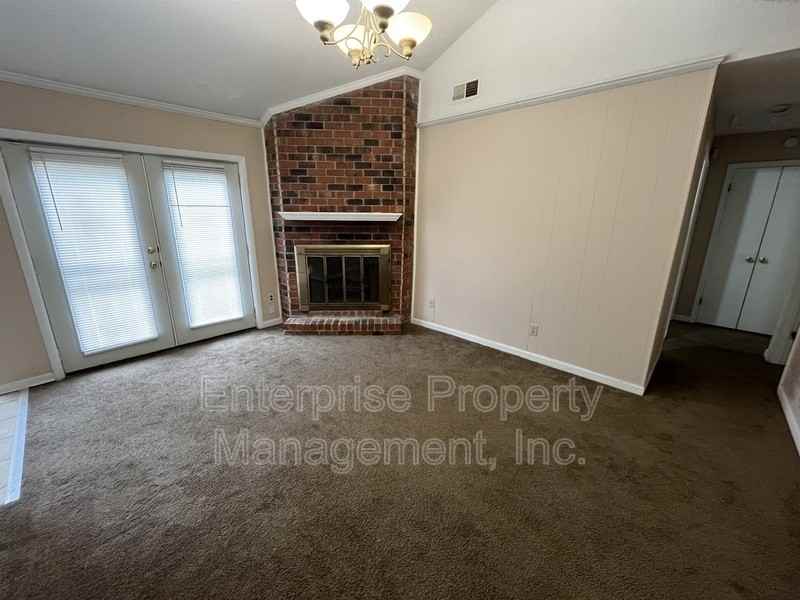 5312 Plover Dr - Photo 4 of 18