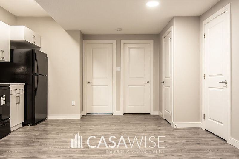 558 Kleins Cres #BS - Photo 2 of 7