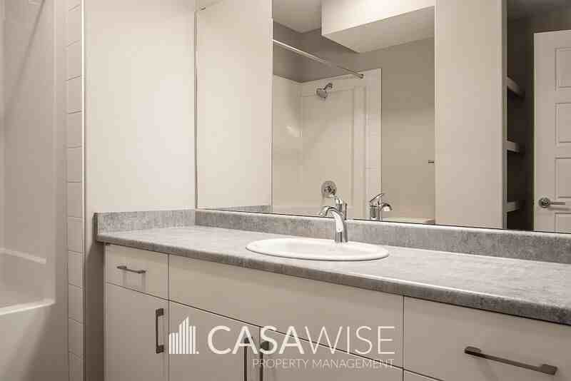 558 Kleins Cres #BS - Photo 6 of 7