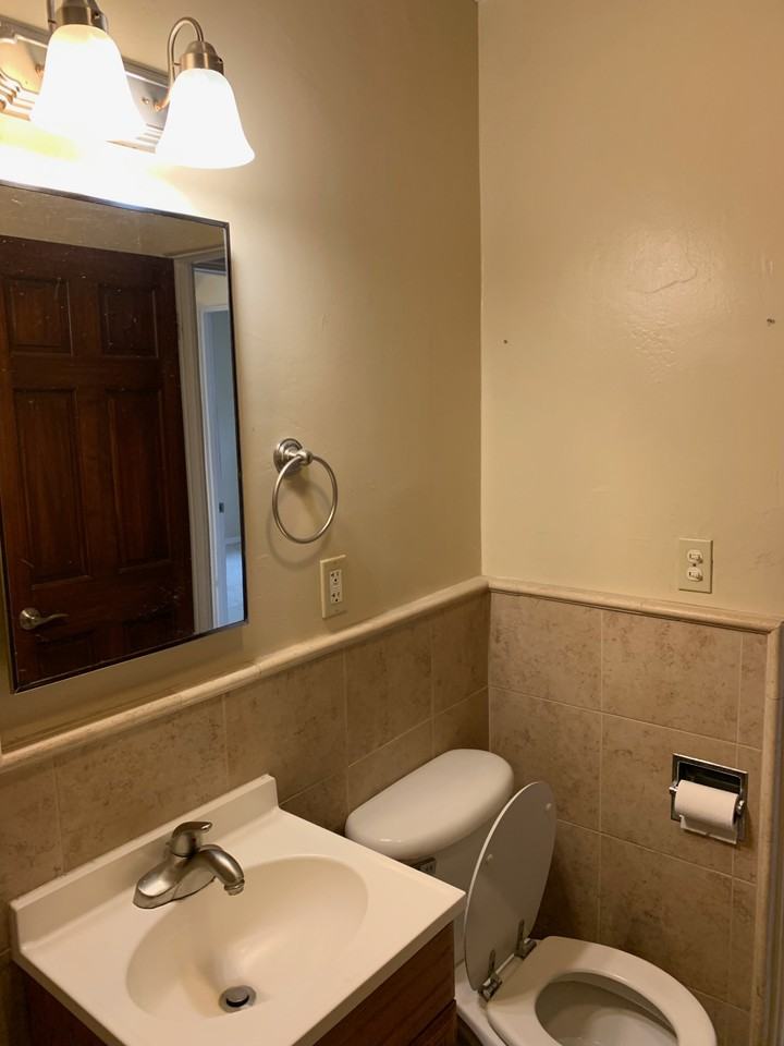 1116 Waldron Ave #2 - Photo 6 of 11