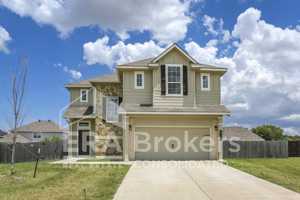 featured image of 909 Clanton Cv