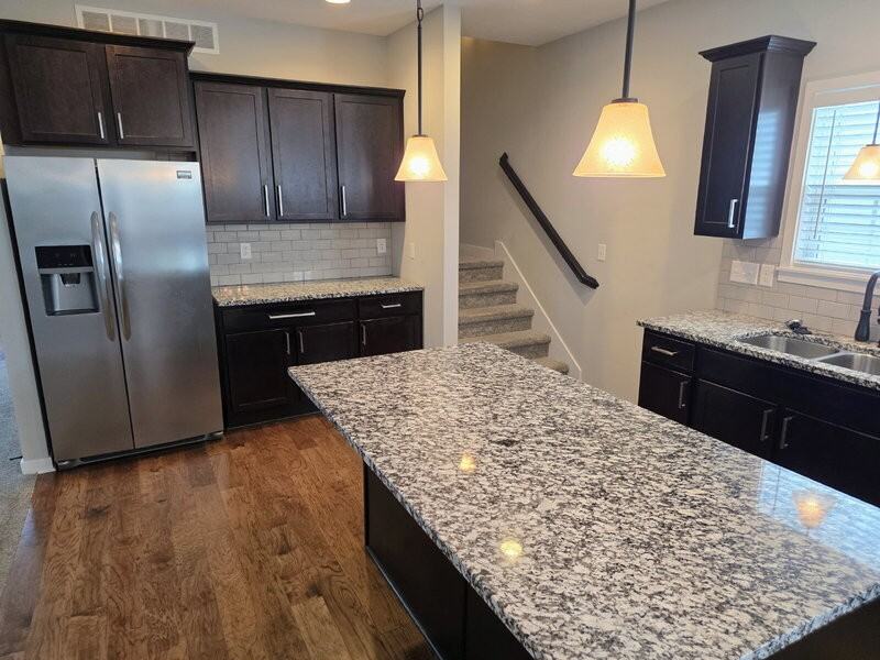 5555 S Prairie View Dr - Photo 4 of 36