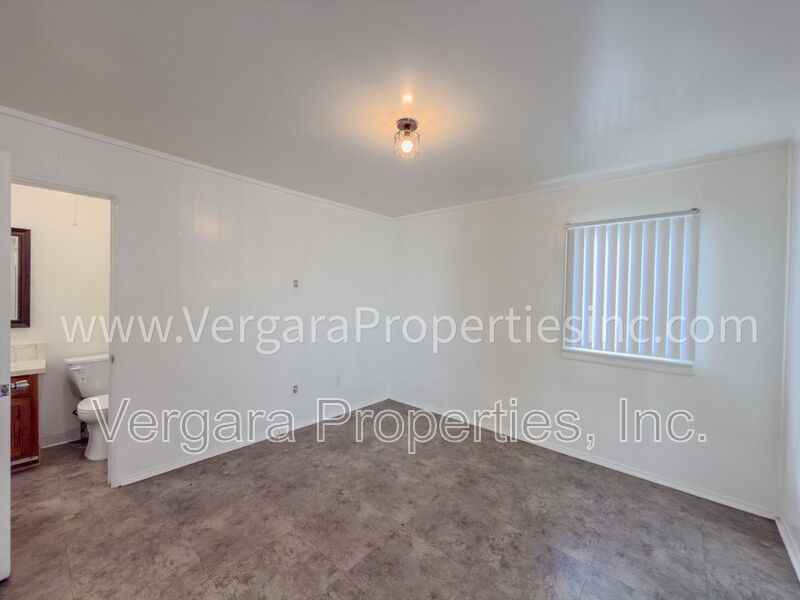 13505 S Mariposa Ave #REAR - Photo 5 of 13