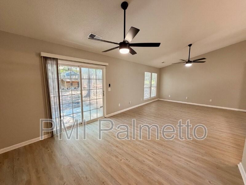 22 Sweet Thorne Cir - Photo 6 of 25