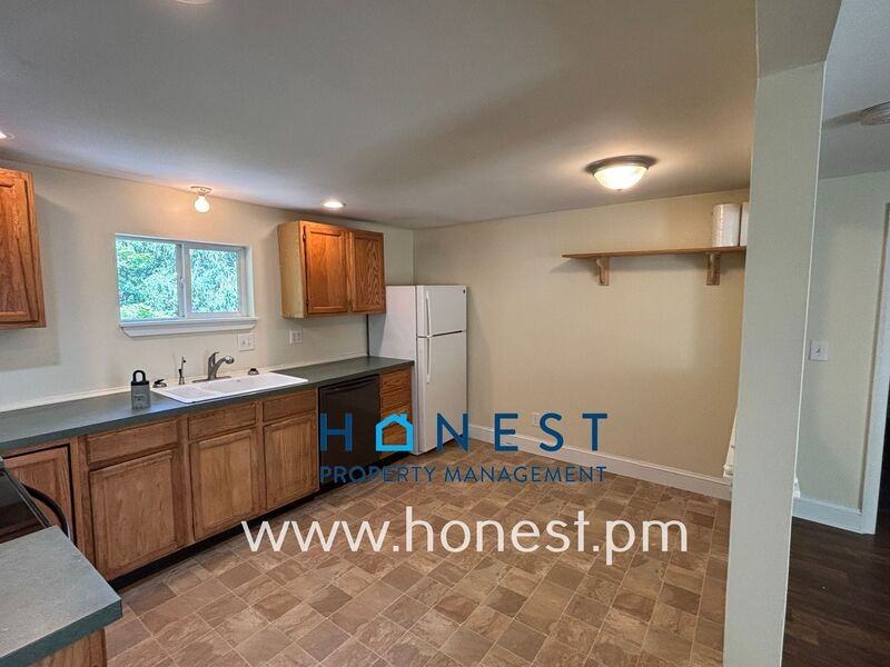 60 Cumberland St #2 - Photo 3 of 36