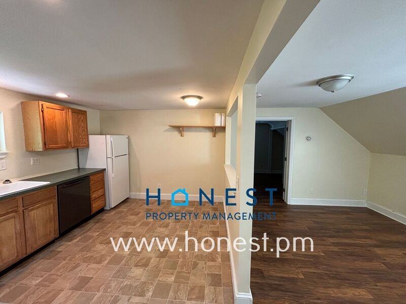 60 Cumberland St #2 - Photo 4 of 36