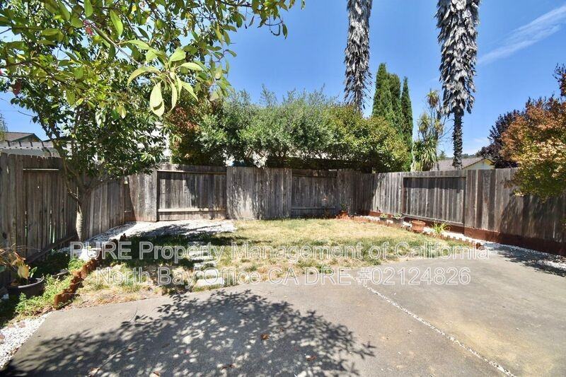 89 Francis Cir - Photo 2 of 4