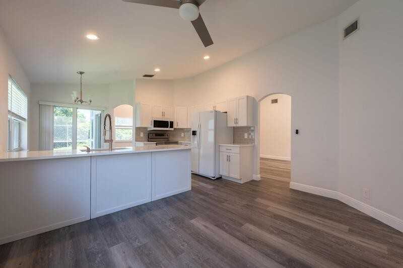 10651 Buttonwood Lake Dr - Photo 7 of 27