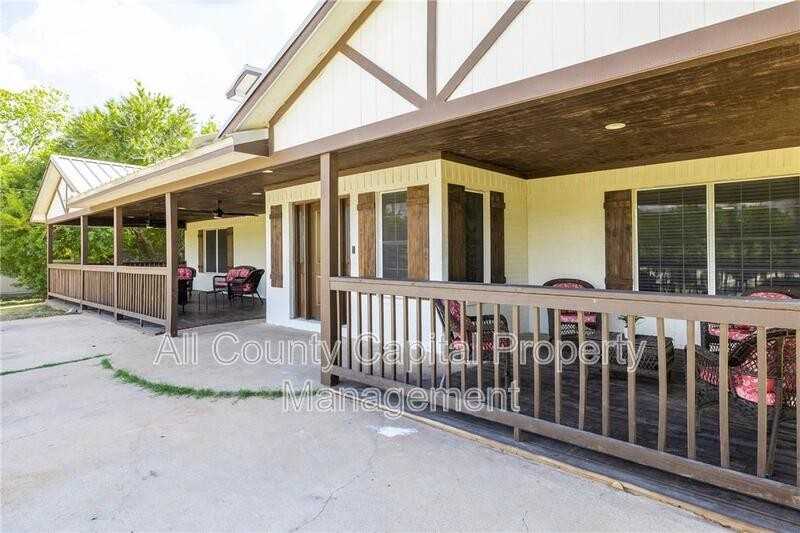 112 Old West Trl - Photo 2 of 13