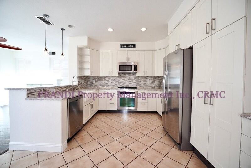 14 Pizarro Ave - Photo 4 of 30