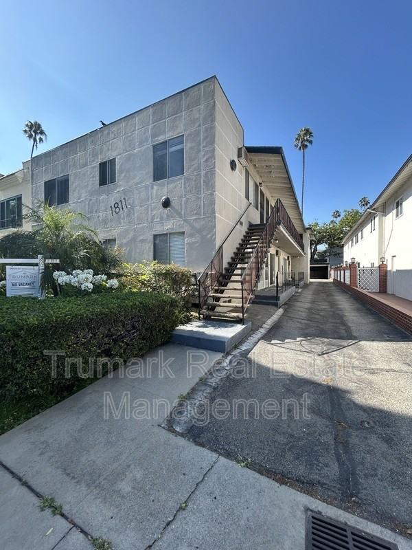 1811 Huntington Dr #2 - Photo 6 of 6