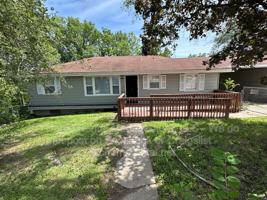 featured image of 515 S Forest Ave