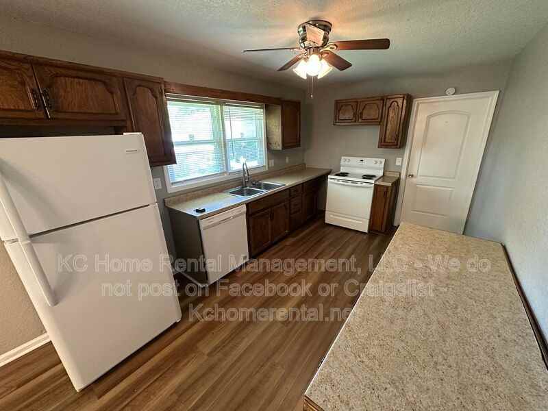 515 S Forest Ave - Photo 2 of 29