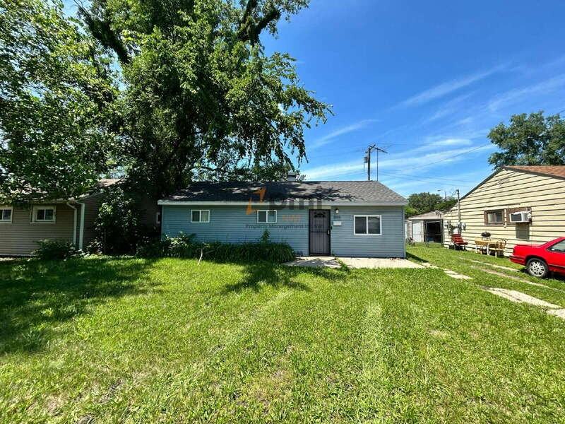 2166 Wisconsin St - Photo 2 of 15