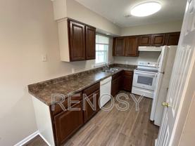 802 Se 10th St - Photo 1 of 1