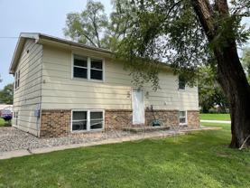 802 Se 10th St - Photo 1 of 1
