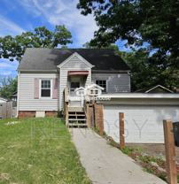 1525 32nd St - Photo 1 of 1