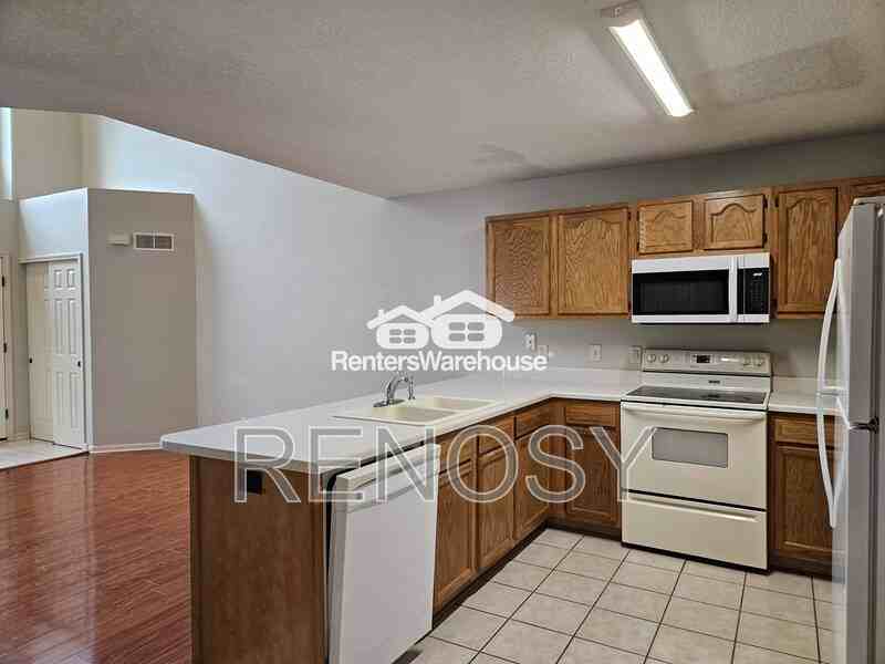 1400 S 52nd St #60 - Photo 5 of 20