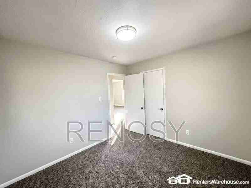 3315 Se 4th St - Photo 5 of 15