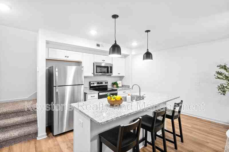 925 Center Rd #C - Photo 7 of 16