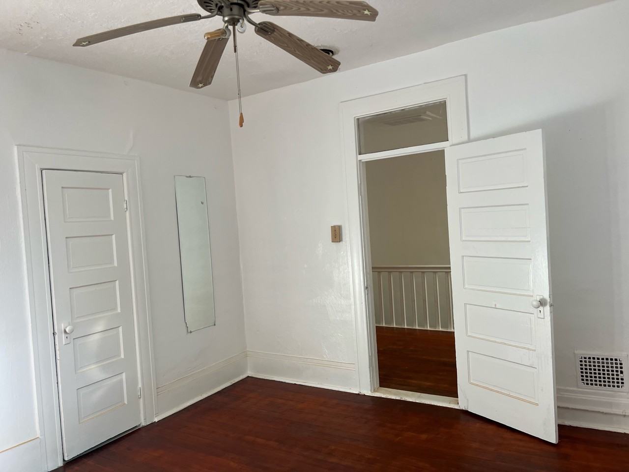 938 S 800 E #2 - Photo 4 of 24