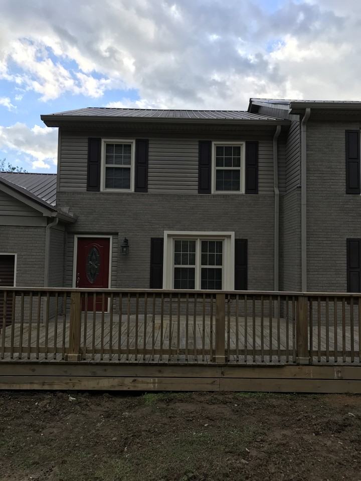 131 Richmond Hill Est #1 - Photo 2 of 33