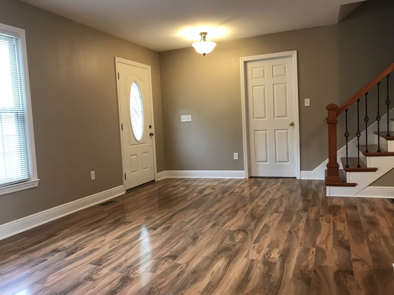 131 Richmond Hill Est #1 - Photo 7 of 33