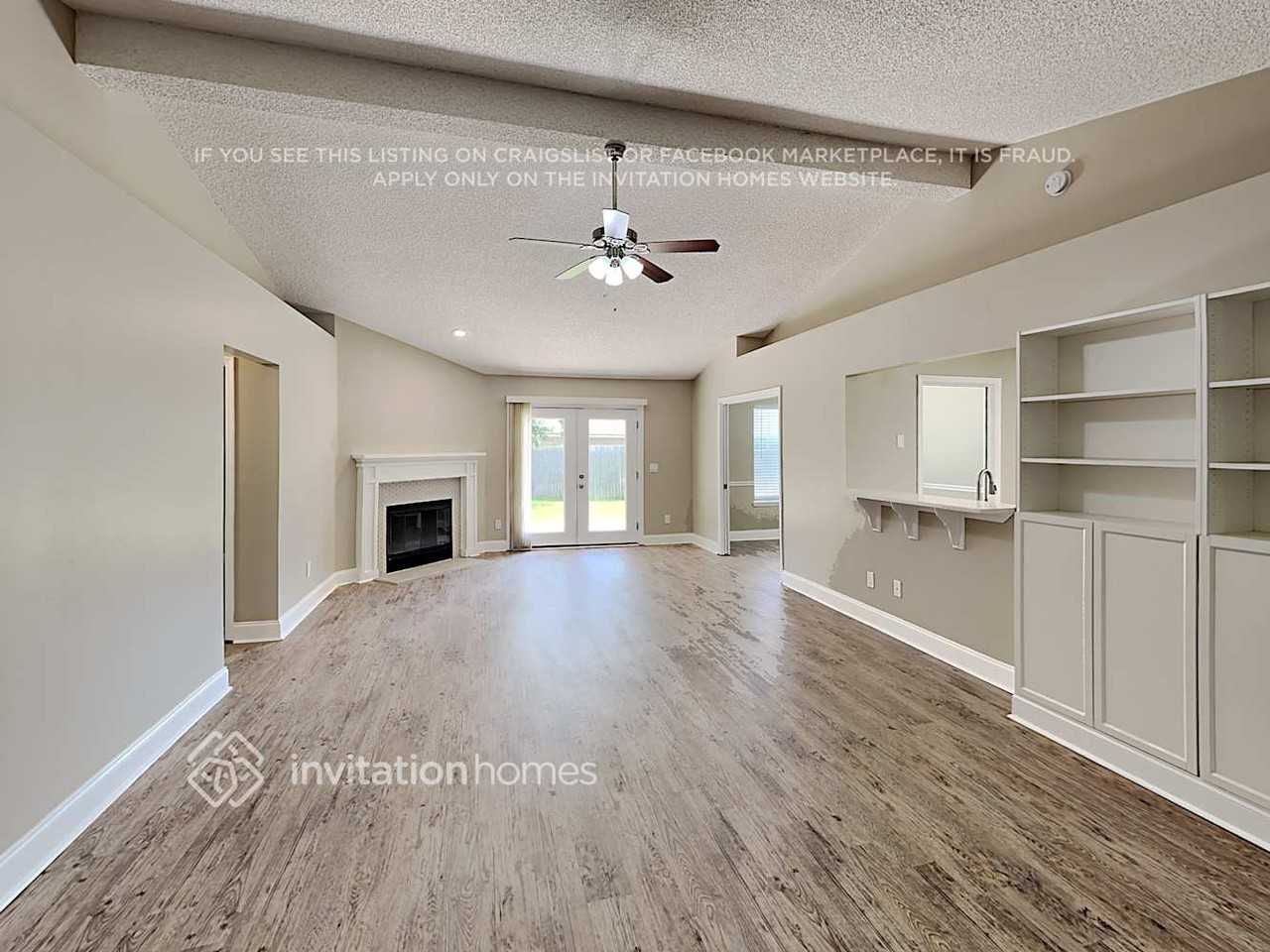 1250 Pirates Cove Ln - Photo 4 of 18