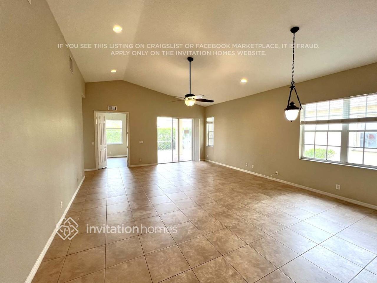 2455 Sandy Cay - Photo 3 of 14