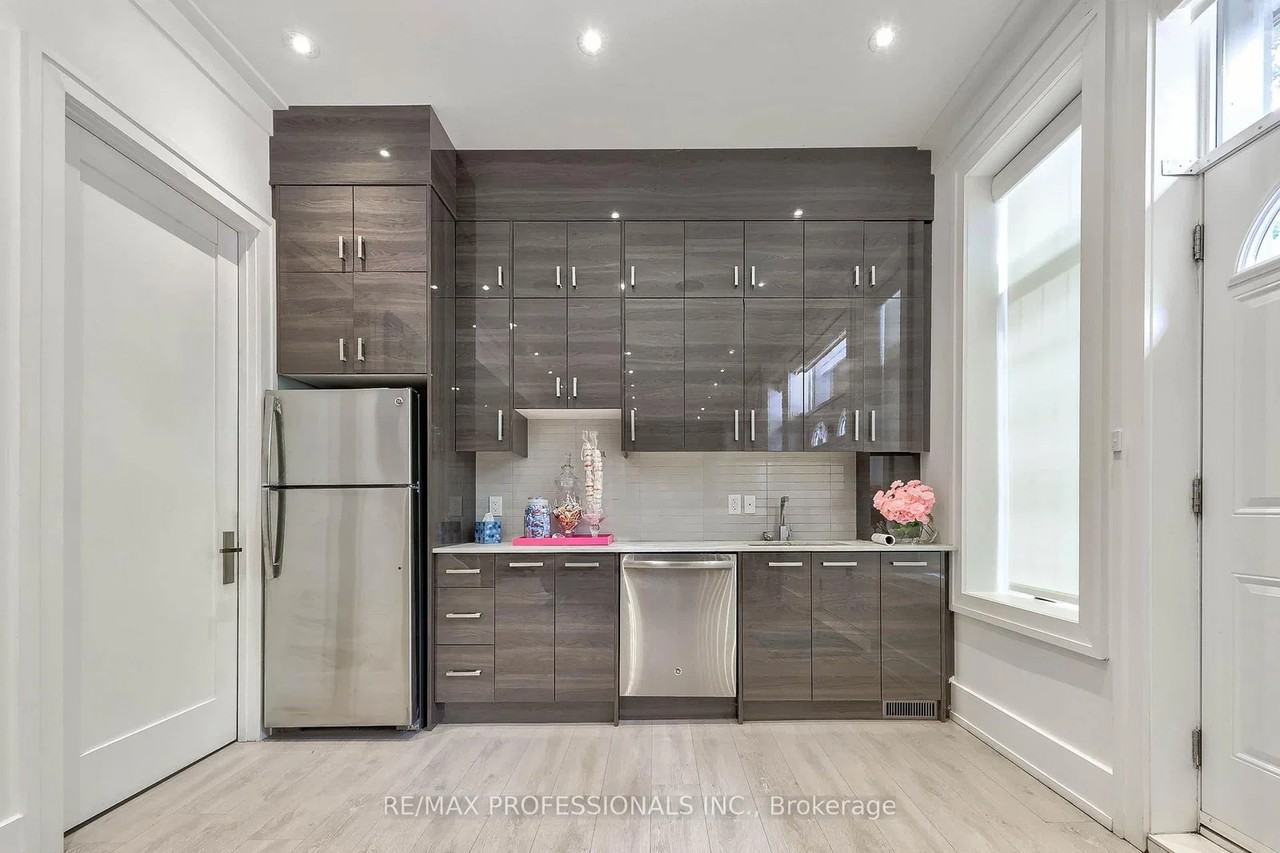 29 Avon Park Drive - Photo 44