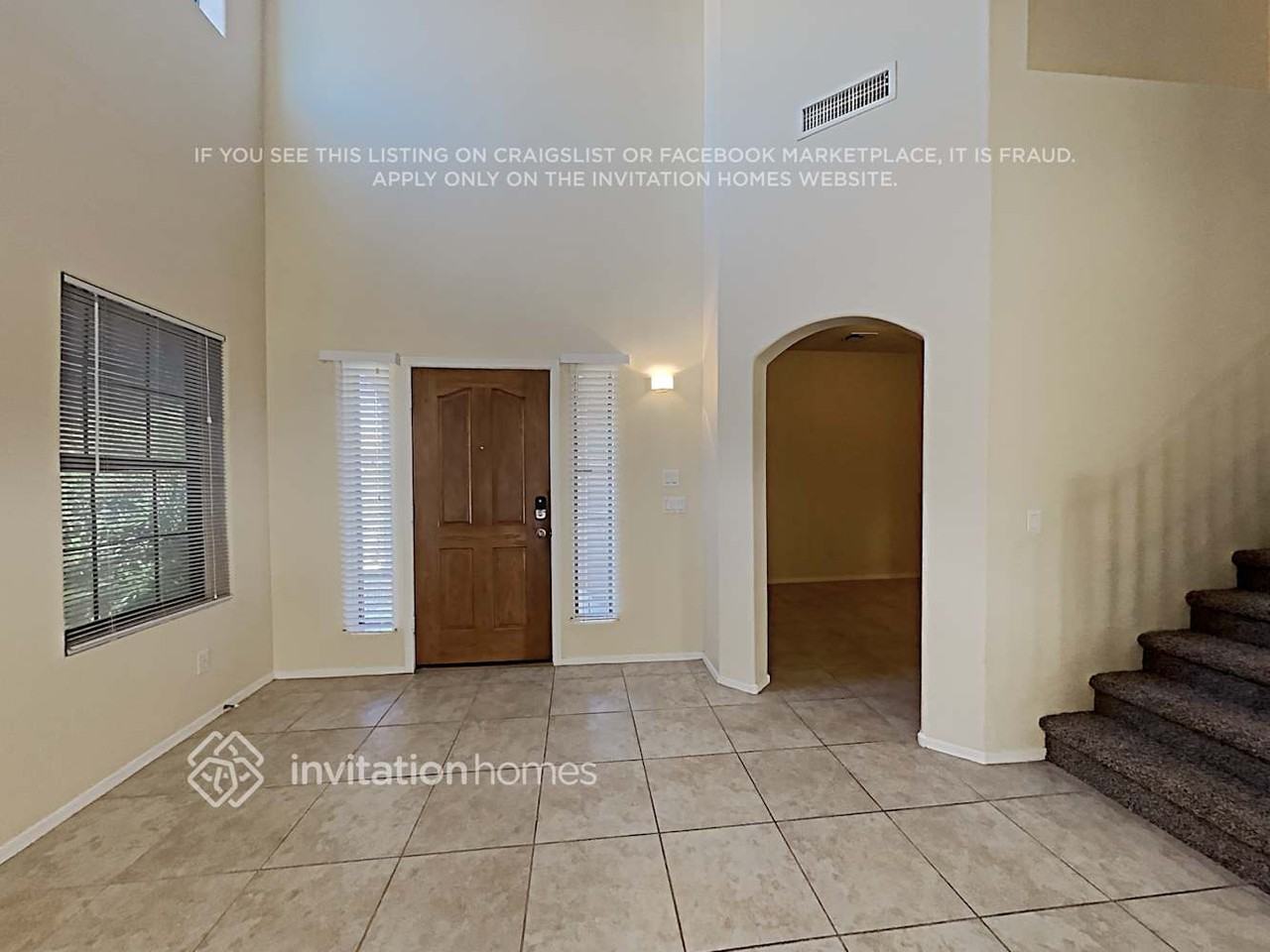 16037 W Banff Ln - Photo 4 of 20