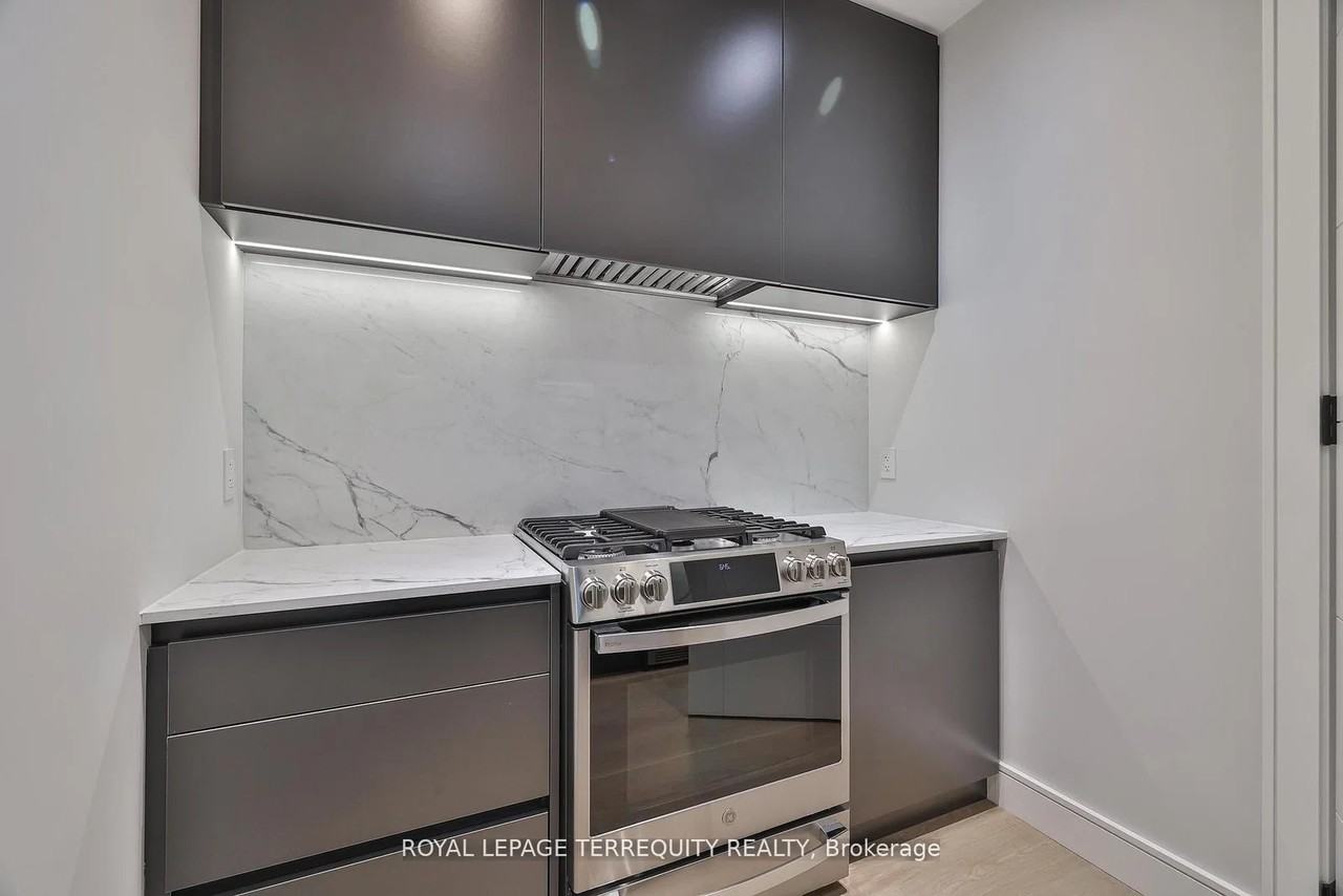 741 Woburn Avenue - Photo 19