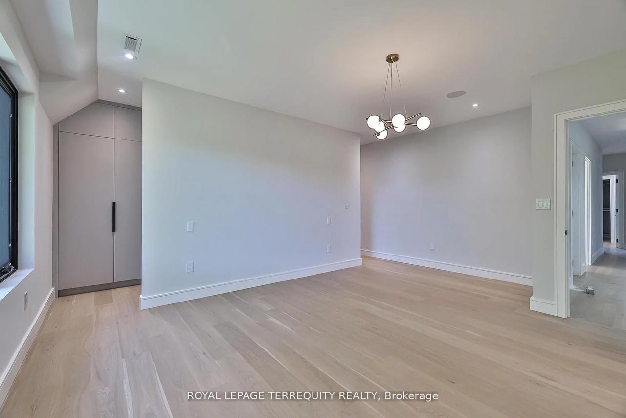 741 Woburn Avenue - Photo 22