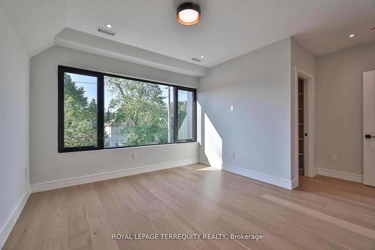 741 Woburn Avenue - Photo 27