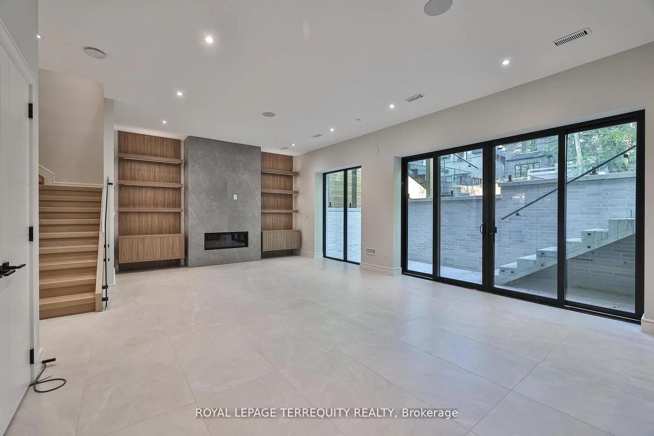 741 Woburn Avenue - Photo 41