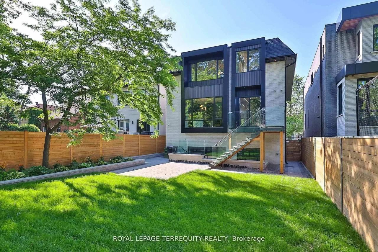 741 Woburn Avenue - Photo 46