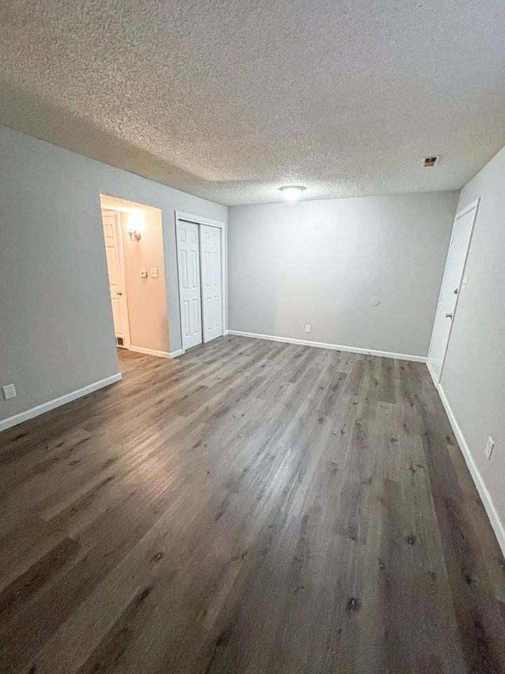 Harrison Street Apartments - Photo 4 of 10