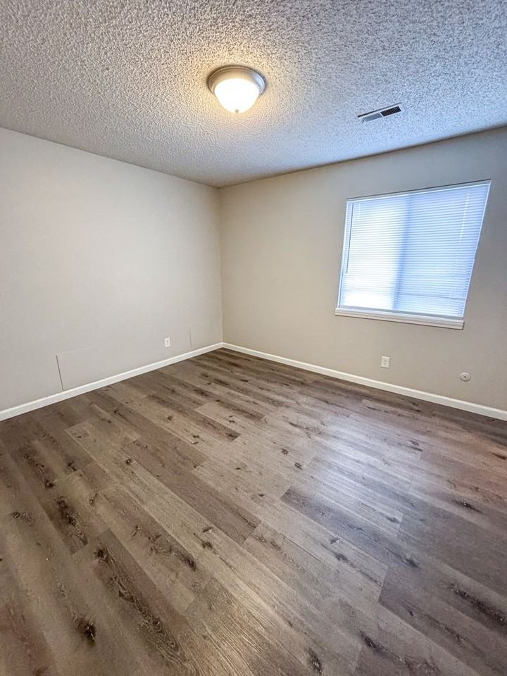 Harrison Street Apartments - Photo 7 of 10