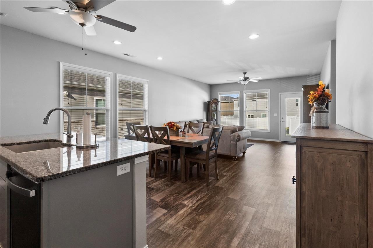 823 Saucer Ct - Photo 6 of 9