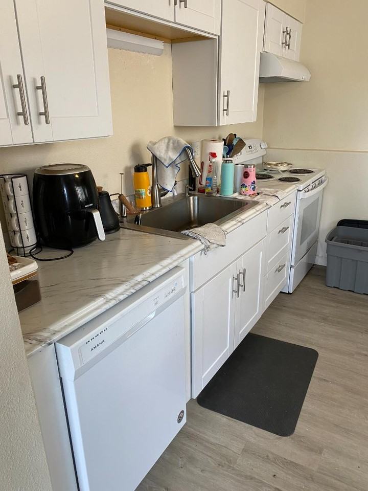 1314 Westend Ave - Photo 7 of 12
