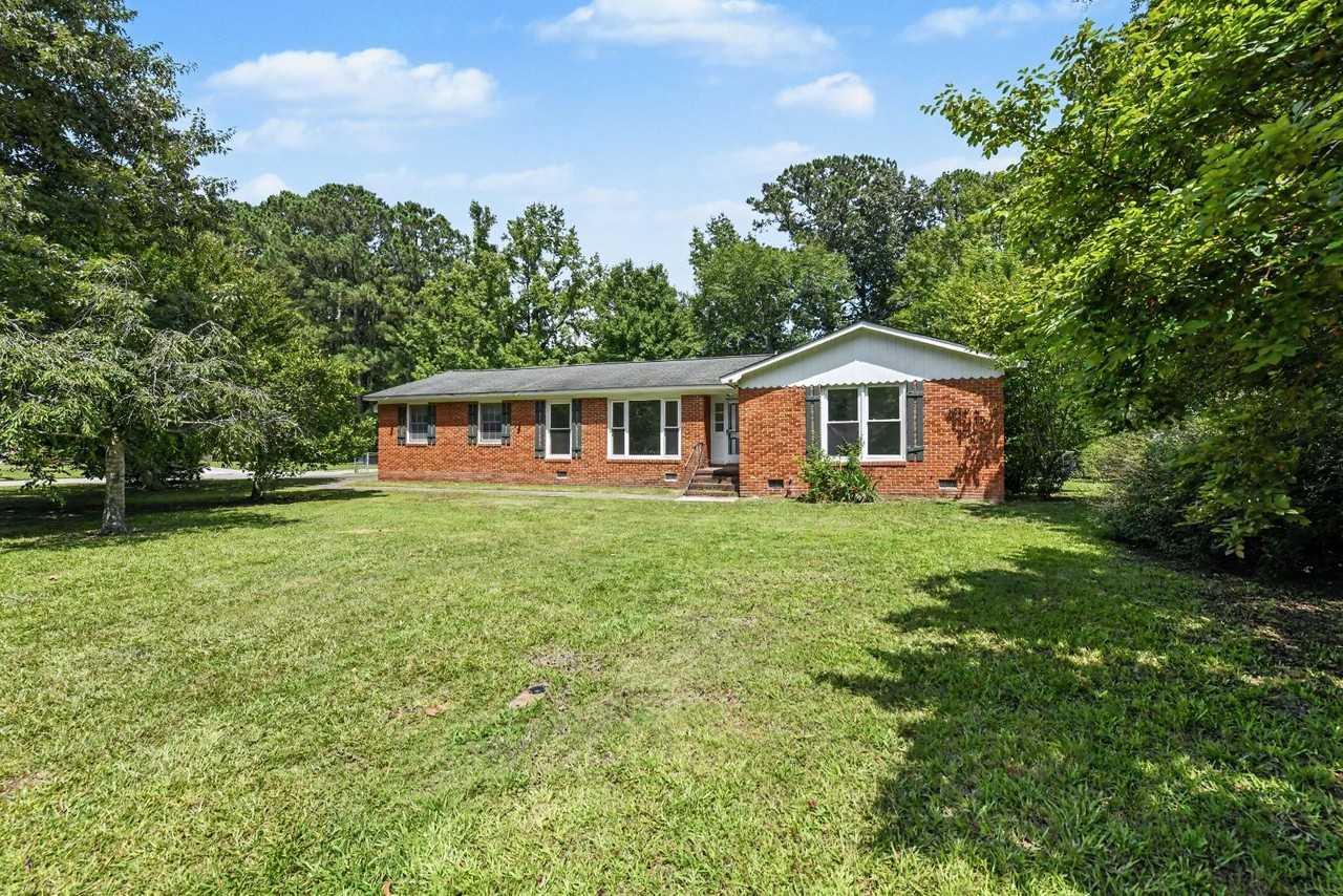 130 Sandtrap Rd - Photo 3 of 11