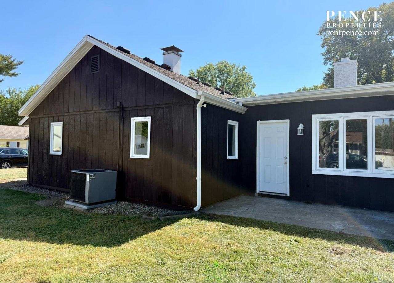 1022 Giddings St - Photo 6 of 20