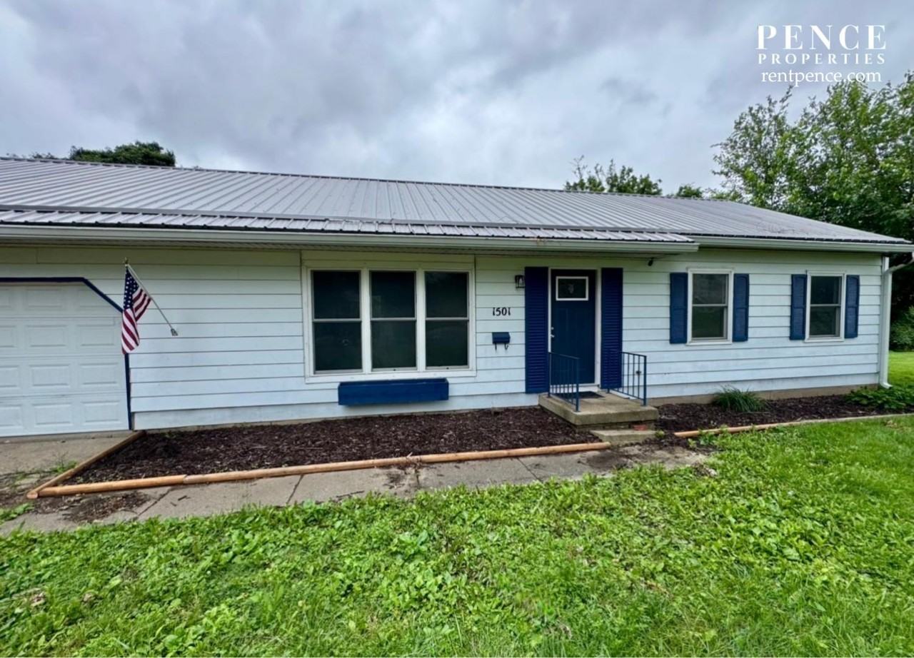 1501 Eastview Ave - Photo 4 of 20